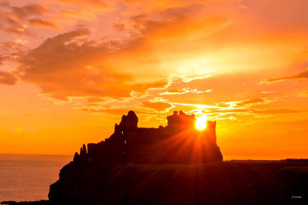 Tantallon castle at sunrise